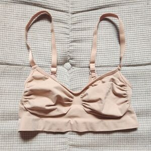 SKIMS Tan Wireless Bra Seamless Comfort